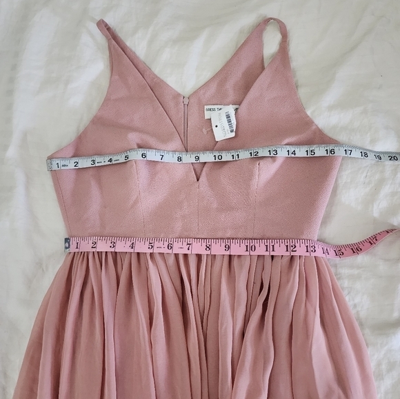 Dress The Population Bridal Phoebe Chiffon Gown in Blush Pink size Medium - Picture 6 of 8